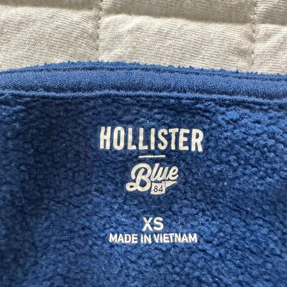 Notre Dame x Hollister Sweatshirt Womens XS Blue Faded Graphic Pullover Boatneck - Picture 6 of 8